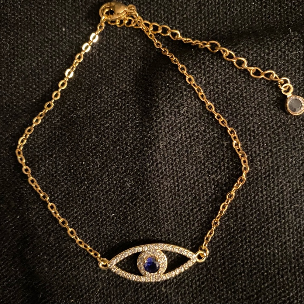 NWOT Evil Eye Charm Bracelet - Picture 3 of 6
